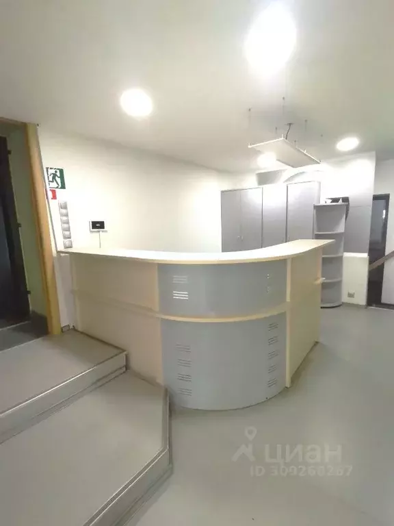 Офис в Самарская область, Тольятти бул. Буденного, 2 (143 м) - Фото 1