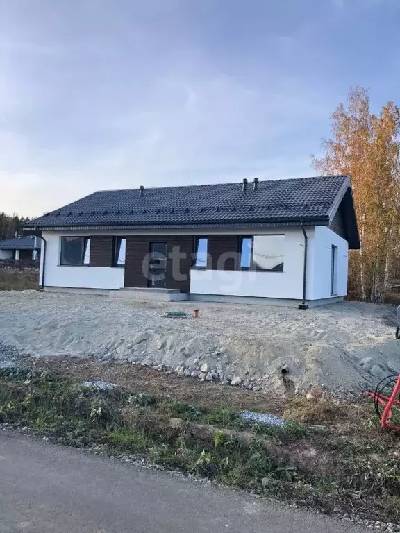 Дом в Свердловская область, Сысертский муниципальный округ, Кадниково ... - Фото 0