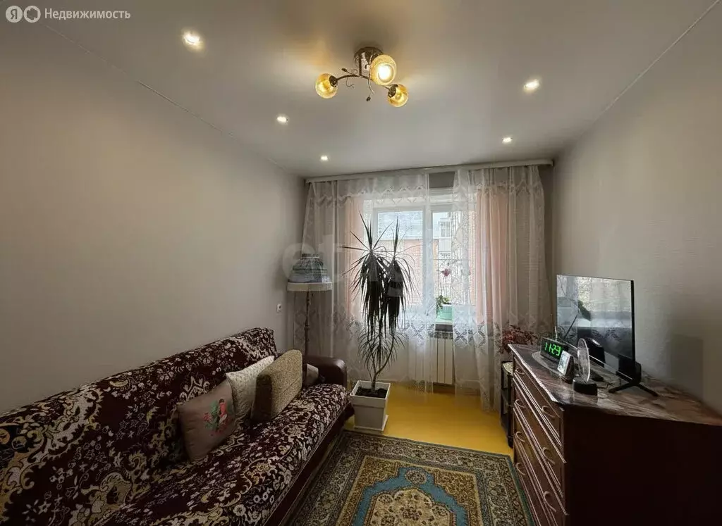 3-комнатная квартира: Улан-Удэ, улица Лимонова, 12 (67.6 м) - Фото 1