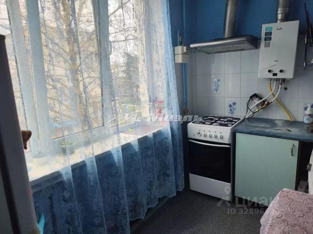 3-к кв. Крым, Симферопольский район, Молодежное пгт ул. Строителей, 7 ... - Фото 1