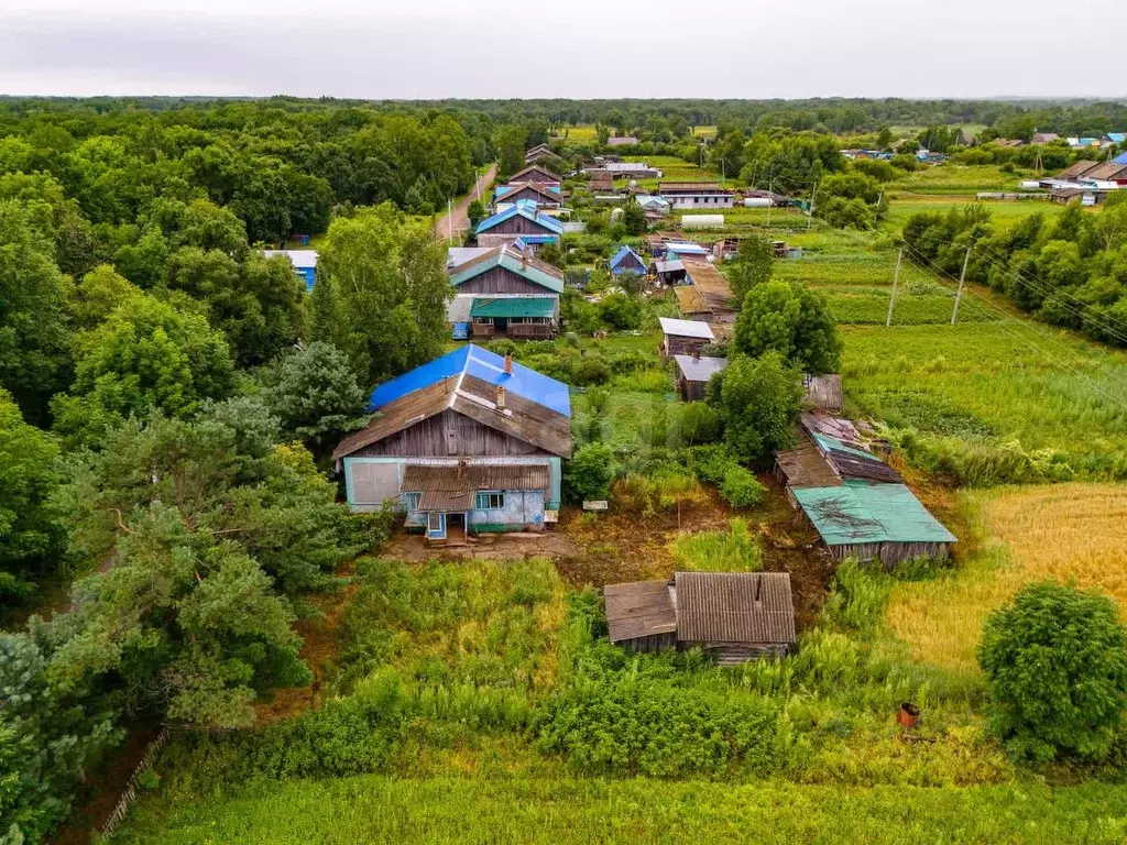 Дом в Хабаровский край, Имени Лазо район, с. Черняево ул. Маршала ... - Фото 1