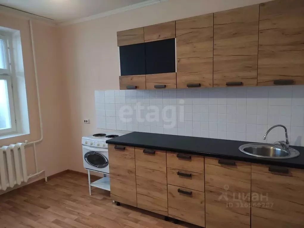 3-к кв. Тюменская область, Тюмень ул. Николая Семенова, 25к2 (90.0 м) - Фото 0