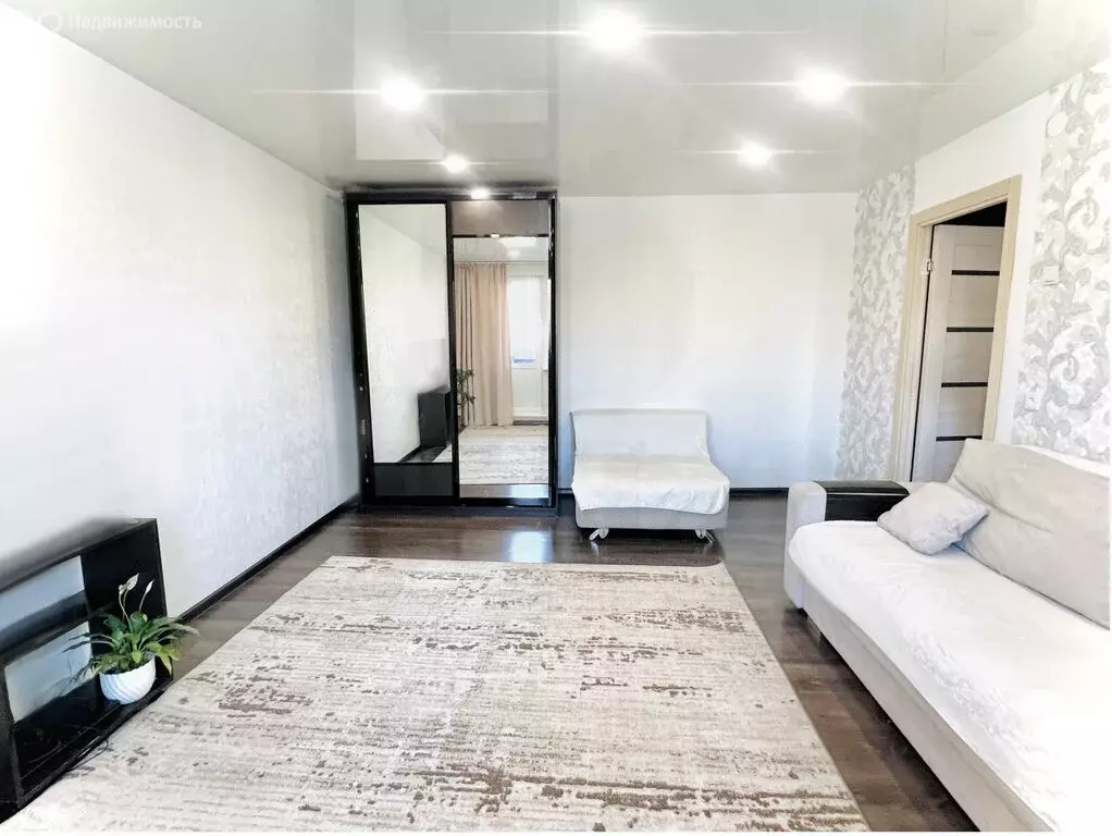 2-комнатная квартира: Екатеринбург, улица Пехотинцев, 12 (43.1 м) - Фото 1