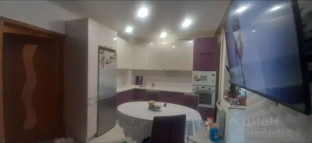 3-к кв. Белгородская область, Старый Оскол Королева мкр, 33 (83.0 м) - Фото 1