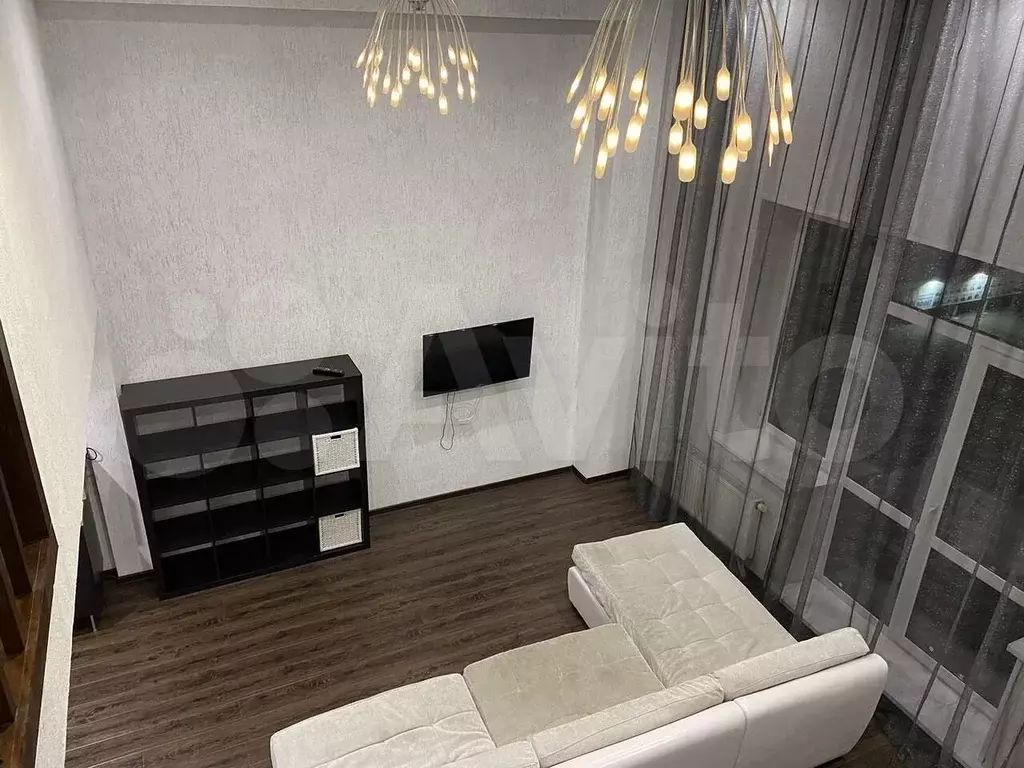 2-к. квартира, 70 м, 4/8 эт. - Фото 0