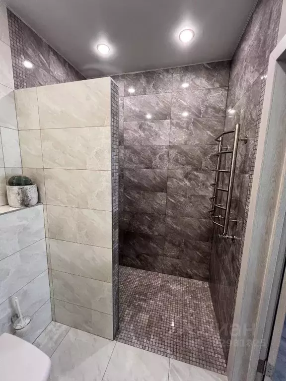 3-к кв. Калининградская область, Калининград Артиллерийская ул., 75 ... - Фото 2