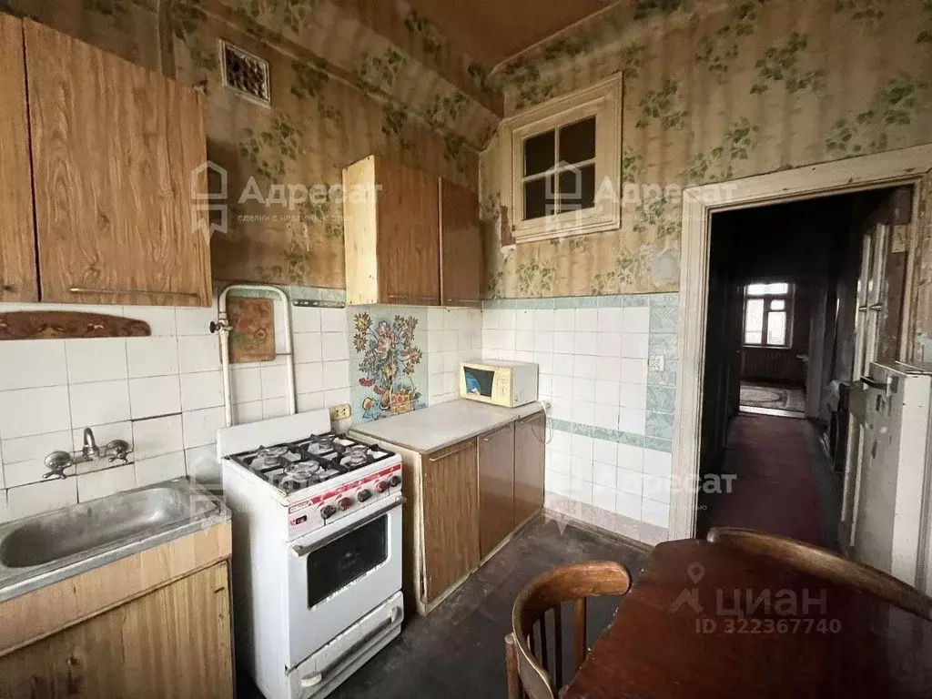 3-к кв. Волгоградская область, Волгоград ул. Дзержинского, 13 (69.0 м) - Фото 2