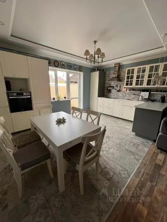 Дом в Краснодарский край, Динская ст-ца ул. Красная (120 м) - Фото 1