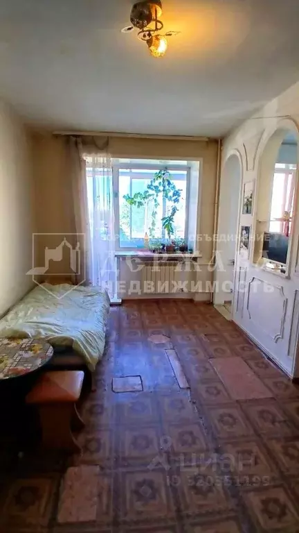 1-к кв. Кемеровская область, Кемерово ул. Александрова, 5 (31.4 м) - Фото 1