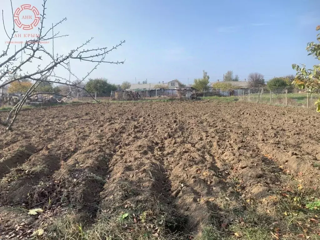 Дом в Крым, Ленинский район, Заветненское с/пос, с. Заветное ул. ... - Фото 2