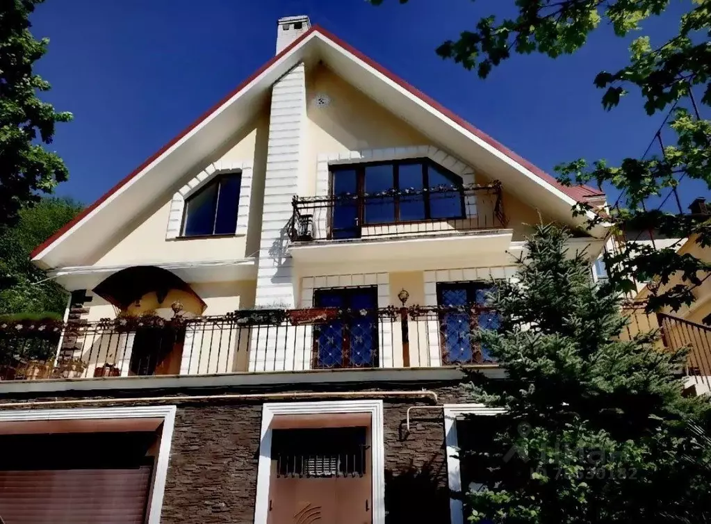 Дом в Краснодарский край, Сочи ул. Яна Фабрициуса, 42 (260 м) - Фото 0