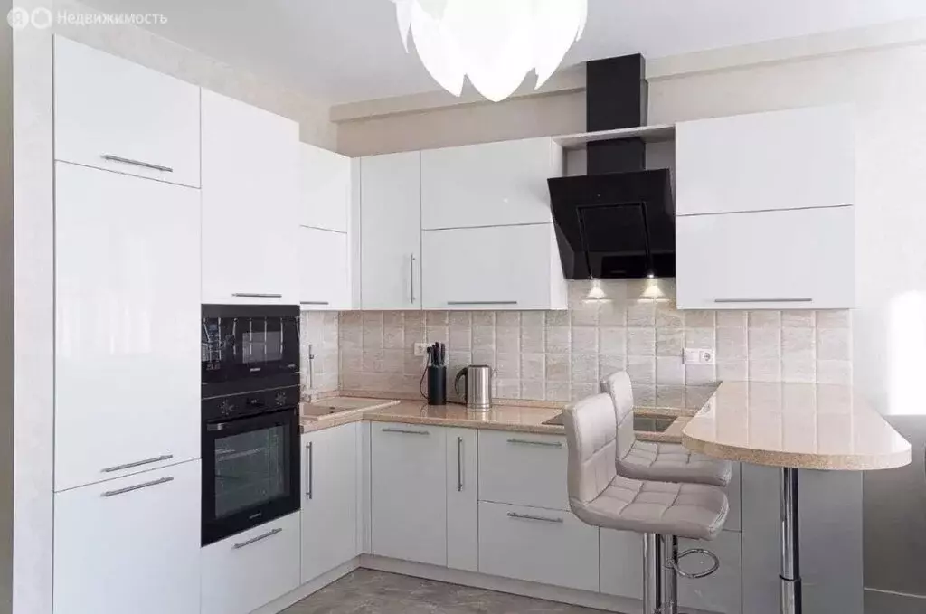 2-комнатная квартира: Сочи, улица Искры, 88к10 (41 м) - Фото 0