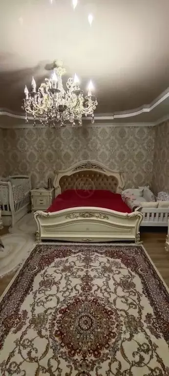Дом в Карачаево-Черкесия, Усть-Джегута ул. Ленина (170 м) - Фото 1