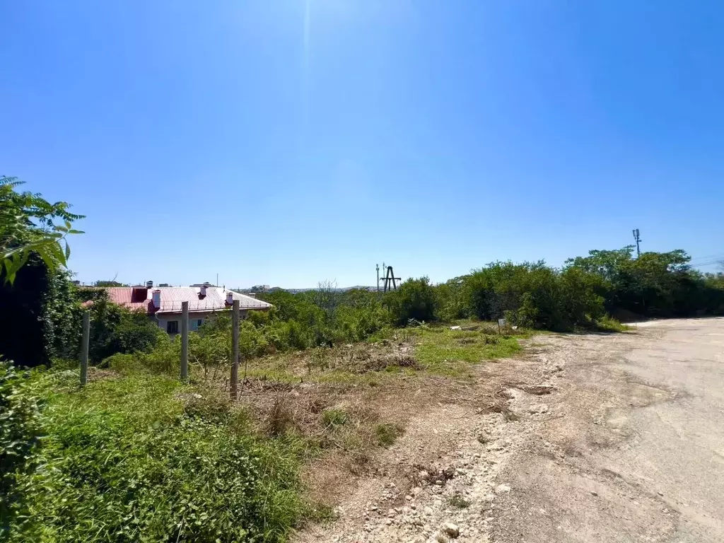 Участок в Севастополь ТСН СНТ РМЗ тер., ул. Яблоневая (5.5 сот.) - Фото 1
