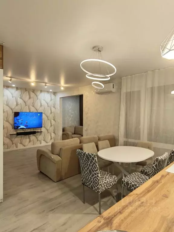 2-к кв. Алтайский край, Барнаул ул. Солнечная Поляна, 75 (56.0 м) - Фото 1