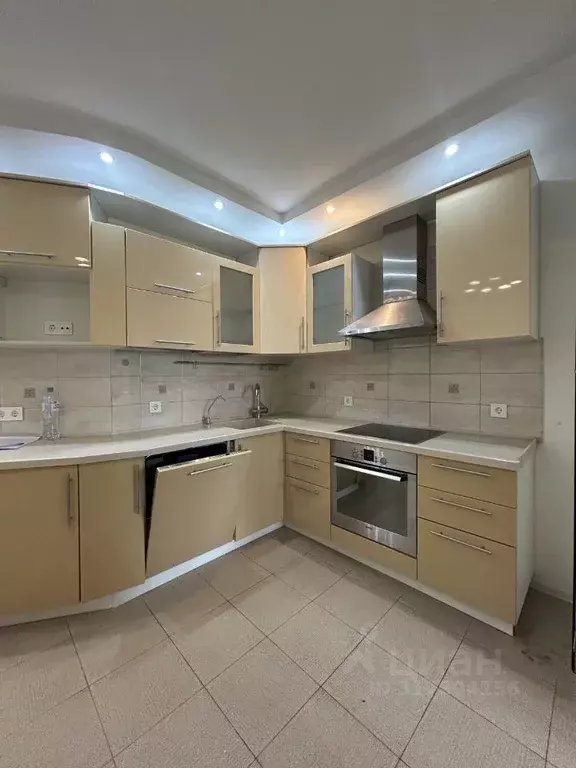 3-к кв. Москва ул. Каховка, 18к1 (100.0 м) - Фото 0