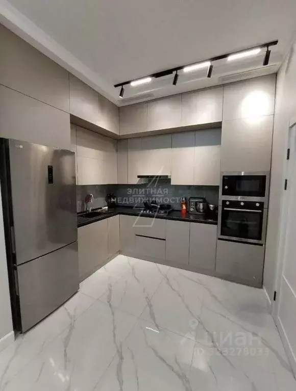 2-к кв. Татарстан, Казань Танковая ул., 2 (60.0 м) - Фото 1