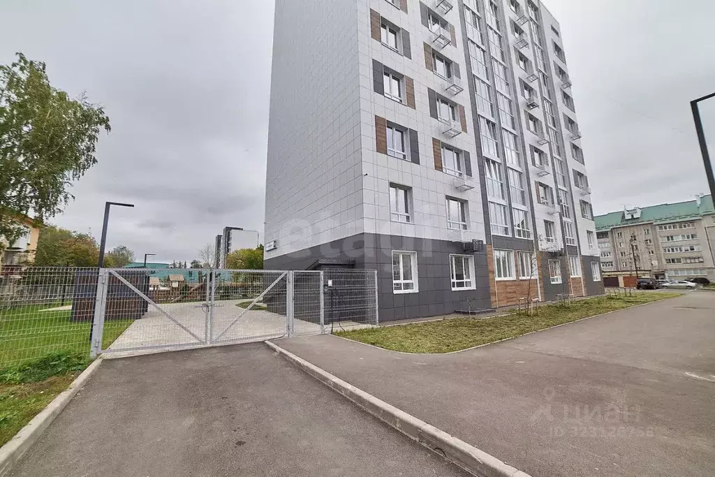 2-к кв. Башкортостан, Стерлитамак Заводская ул., 20 (57.3 м) - Фото 1