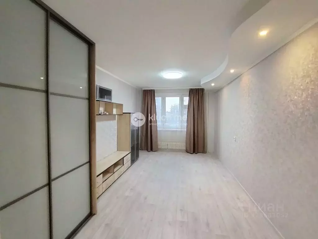 3-к кв. Татарстан, Казань ул. Хайдара Бигичева, 30 (73.0 м) - Фото 1