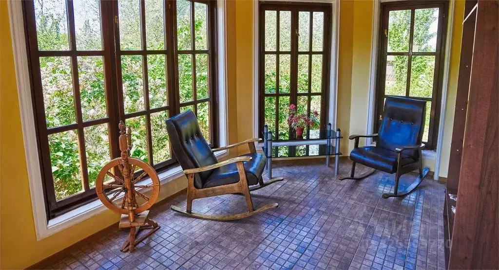 Дом в Астраханская область, Камызякский район, пос. Верхнекалиновский ... - Фото 1