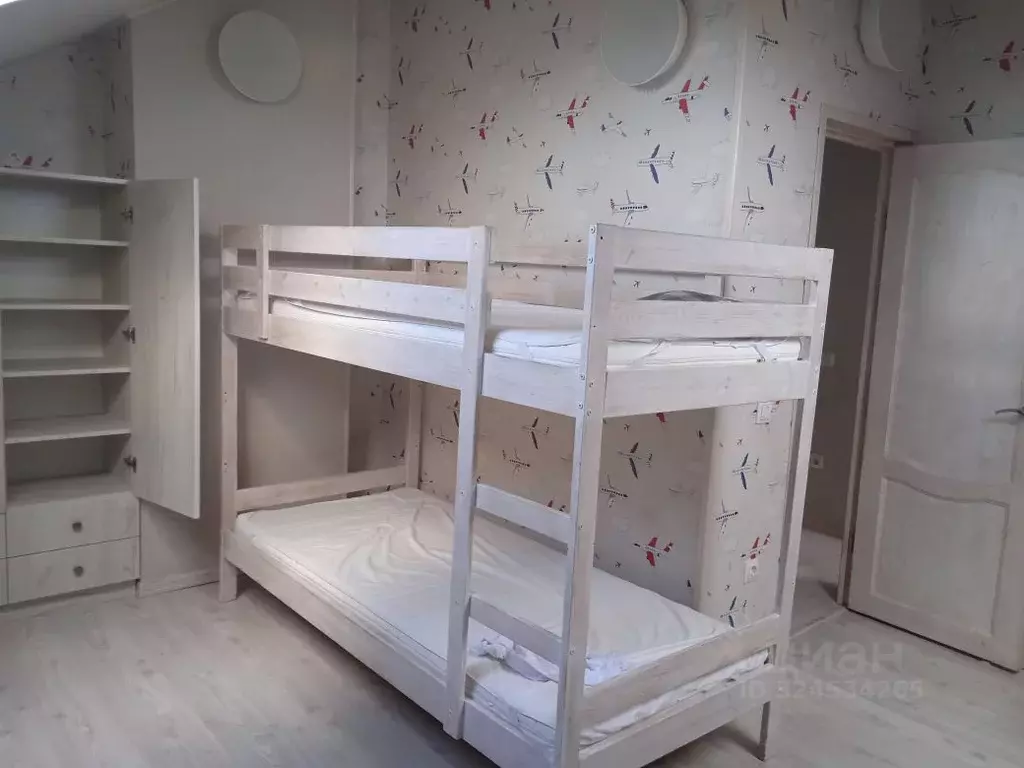 3-к кв. Калининградская область, Пионерский Флотская ул., 15 (94.7 м) - Фото 2