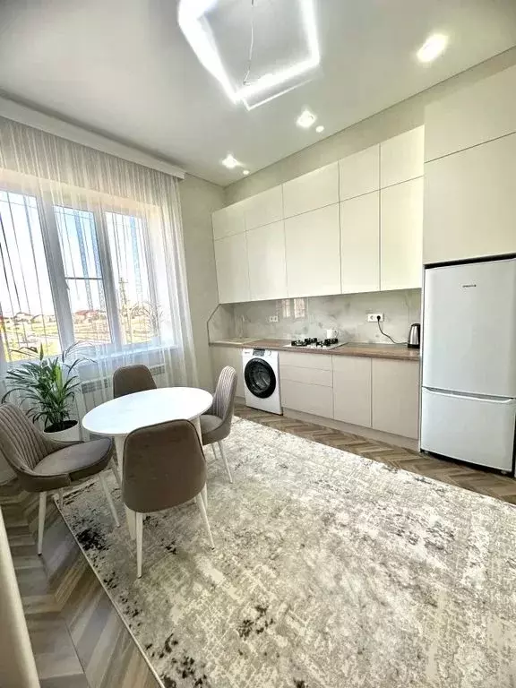 2-к кв. Дагестан, Махачкала ул. Амаева, 17 (70.0 м) - Фото 1