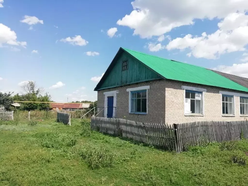 Помещение свободного назначения в Оренбургская область, Кувандыкский ... - Фото 0