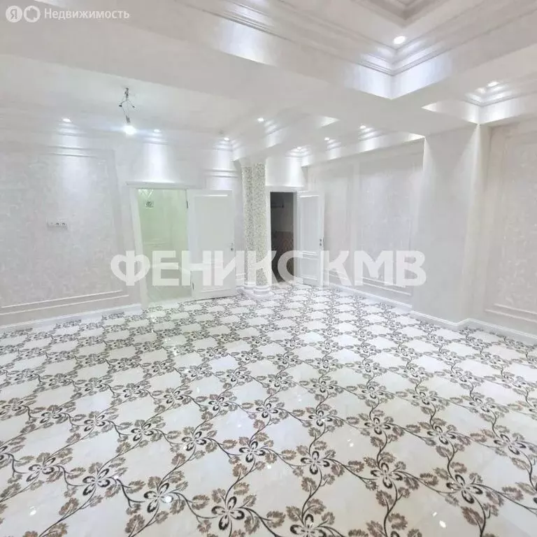 2-комнатная квартира: Пятигорск, улица Пестова, 3 (70 м) - Фото 0