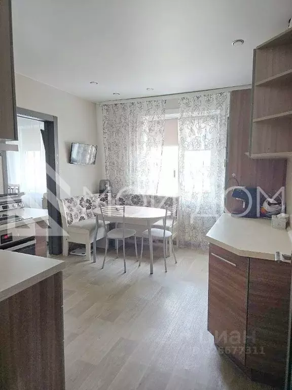 2-к кв. Сахалинская область, Южно-Сахалинск ул. Есенина, 3 (45.8 м) - Фото 2