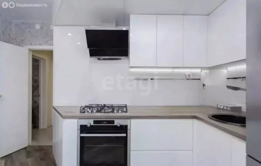 2-комнатная квартира: Калининград, улица Маршала Баграмяна, 36 (63 м) - Фото 1