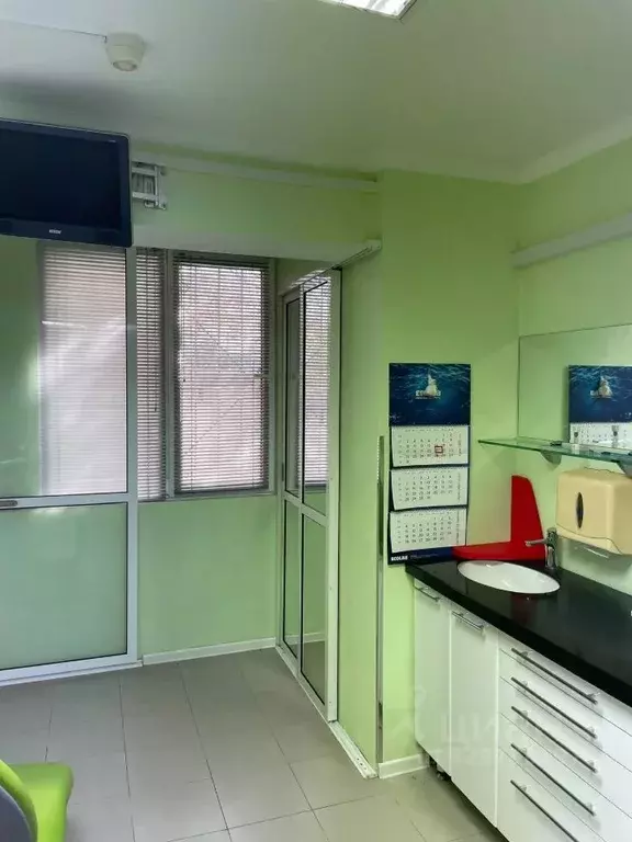 Помещение свободного назначения в Краснодарский край, Новороссийск ул. ... - Фото 1