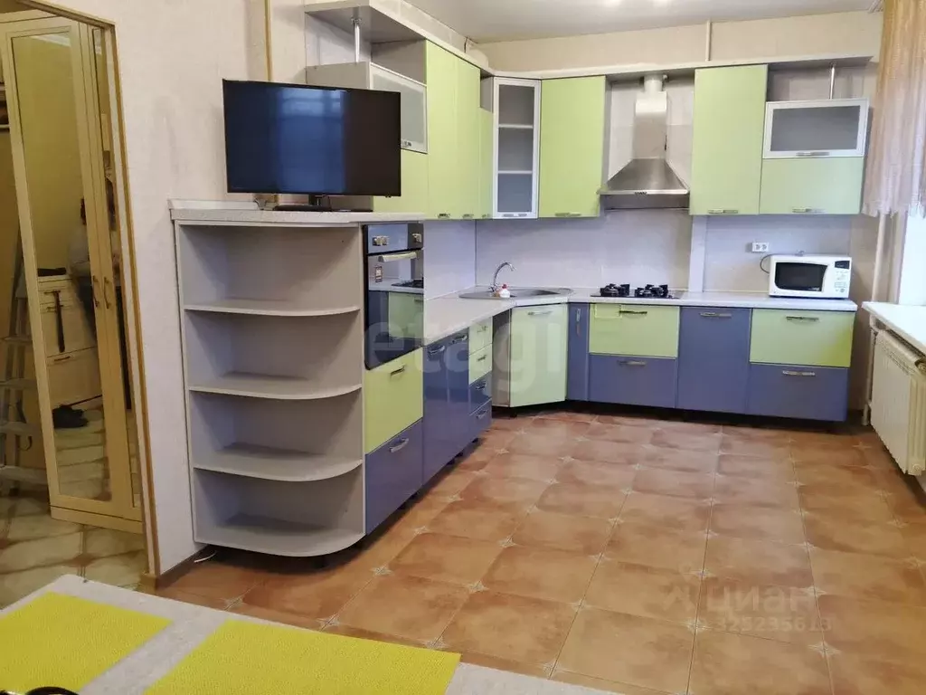 2-к кв. Астраханская область, Астрахань ул. Сен-Симона, 46 (86.2 м) - Фото 2