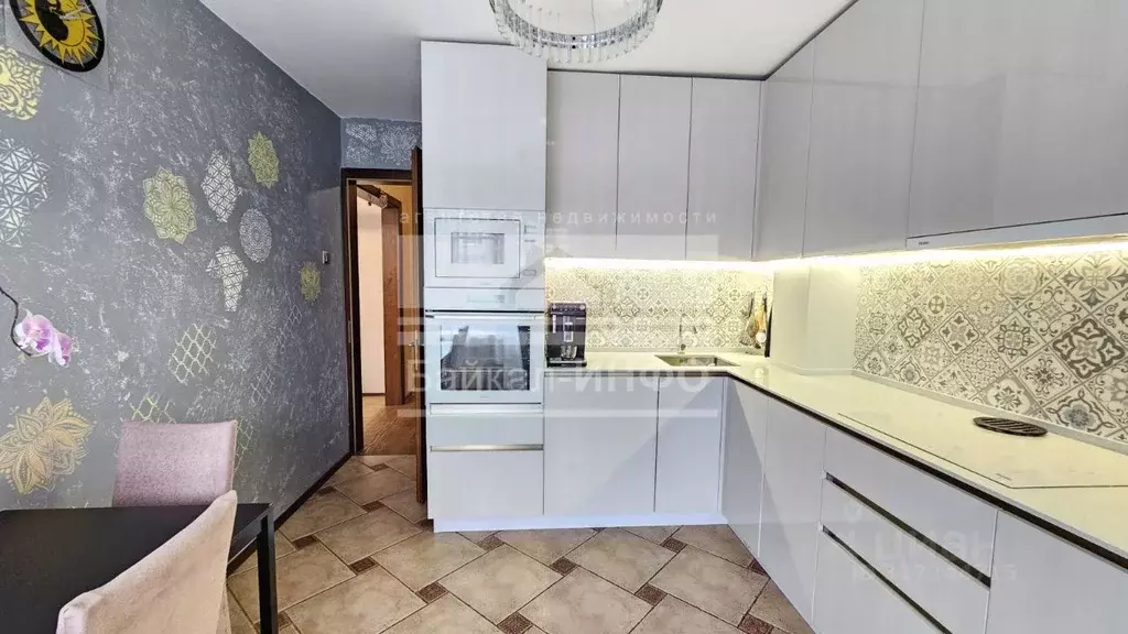 4-к кв. Иркутская область, Иркутск ул. Гоголя, 38 (110.7 м) - Фото 0