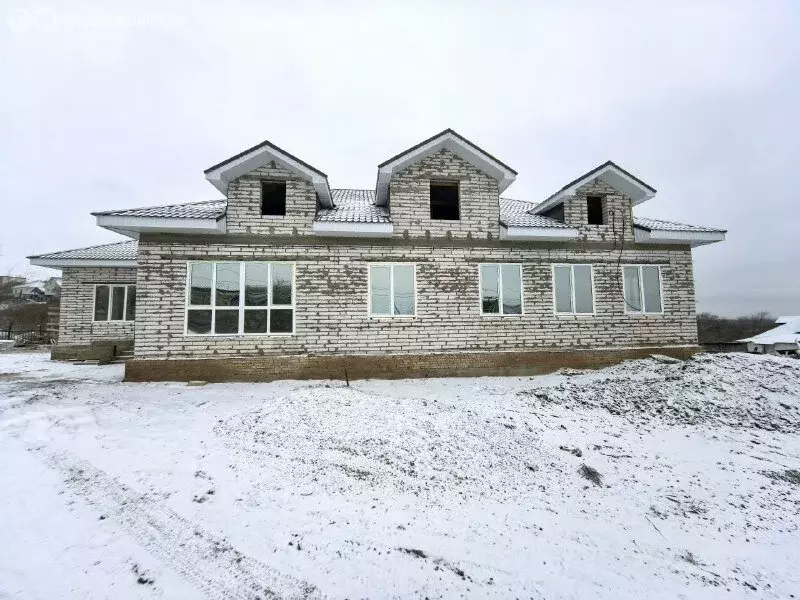 Дом в посёлок городского типа Алексеевка, Садовая улица, 29А (306 м) - Фото 1