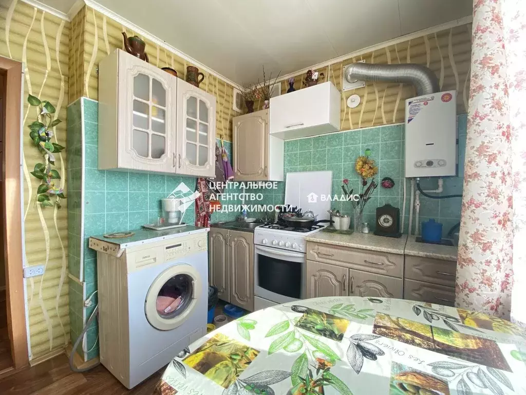 3-к кв. Рязанская область, Скопин ул. Комарова, 10 (62.4 м) - Фото 2