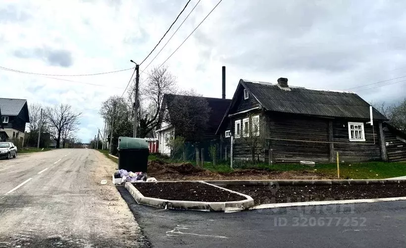 Дом в Новгородская область, Валдай ул. Победы, 60 (34 м) - Фото 0