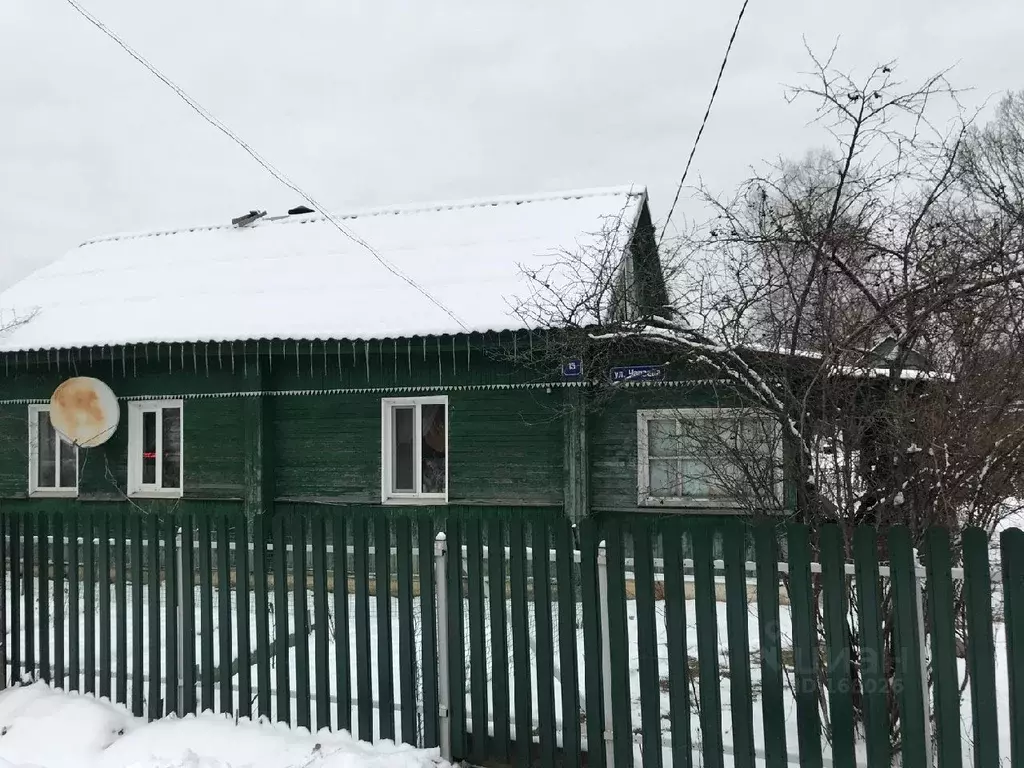 Дом в Смоленская область, с. Угра ул. Чапаева (70 м) - Фото 1