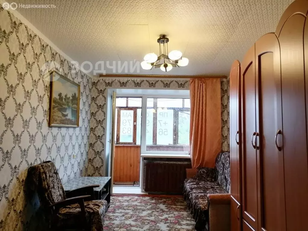 1-комнатная квартира: посёлок городского типа Вурнары, улица А. ... - Фото 1