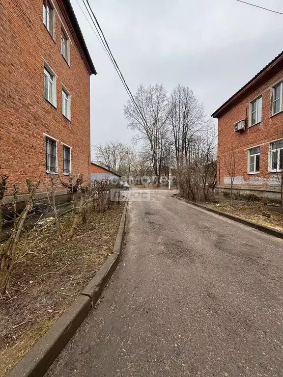 Комната 17,2 м в 3-к., 1/3 эт. - Фото 0