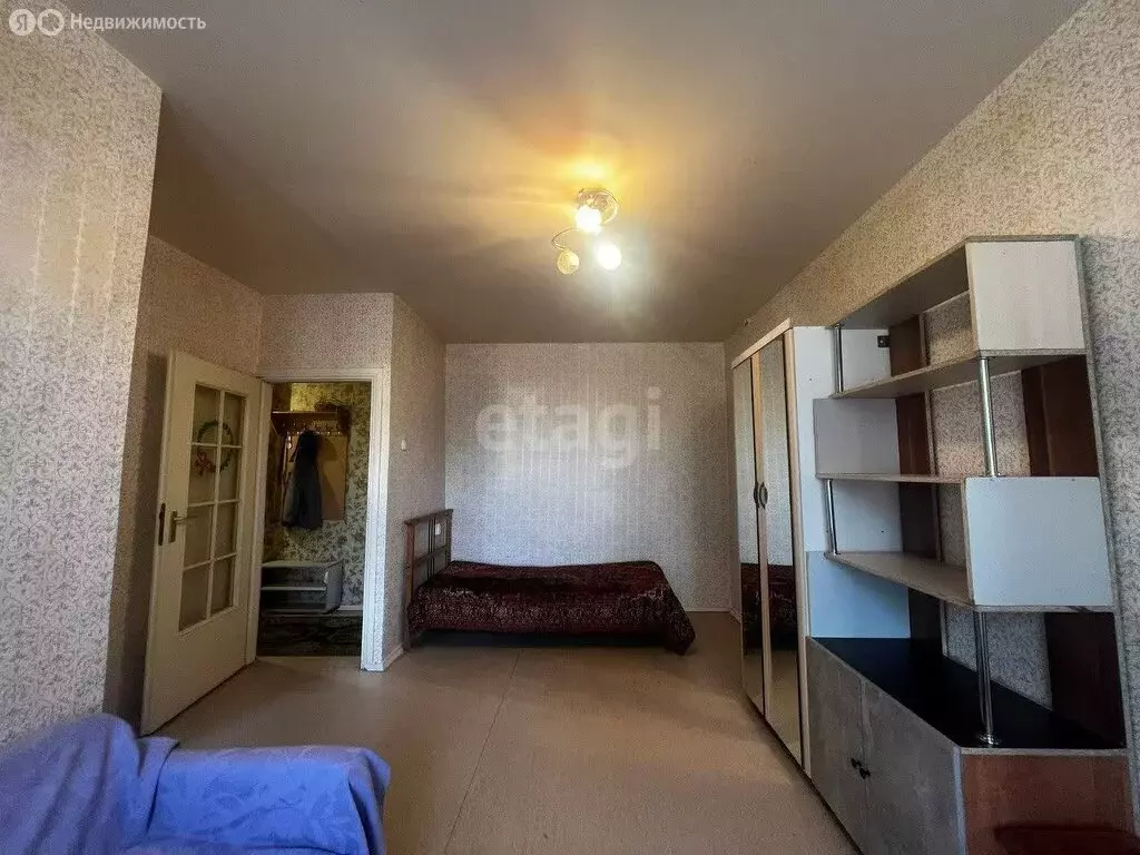 2-комнатная квартира: Волхов, улица Коммунаров, 16 (44.4 м) - Фото 0
