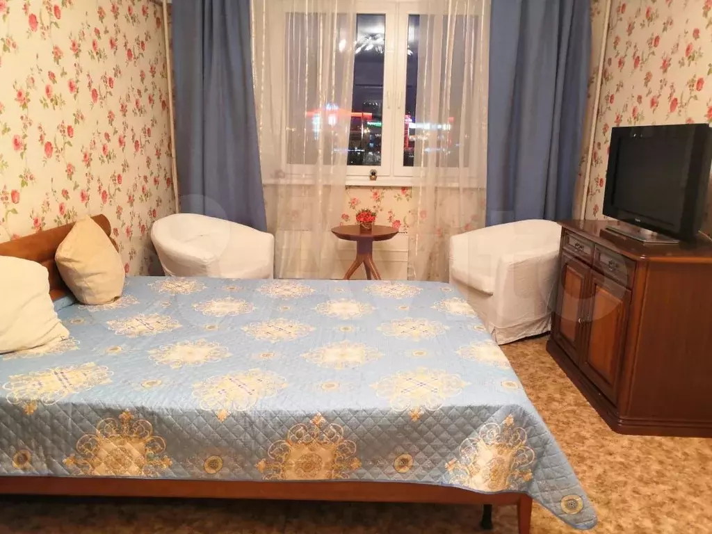 1-к. квартира, 39 м, 4/22 эт. - Фото 0