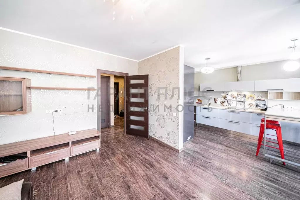 3-к кв. Липецкая область, Липецк ул. Лутова, 6 (80.0 м) - Фото 2