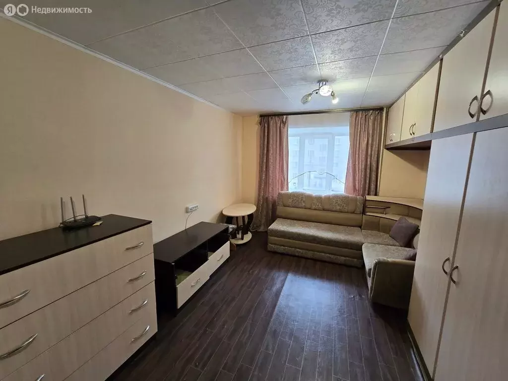 1к в 4-комнатной квартире (18 м) - Фото 0