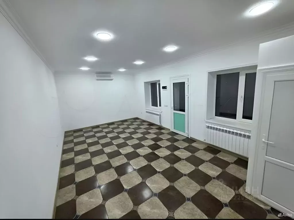 Помещение свободного назначения в Дагестан, Кизилюрт ул. Гагарина, 66Г ... - Фото 2