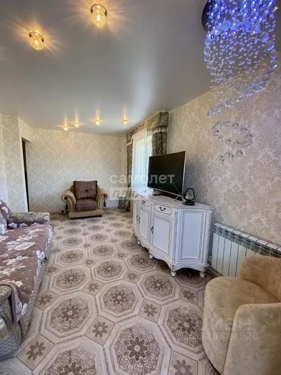 2-к кв. Самарская область, Сызрань ул. Есенина, 13 (44.0 м) - Фото 1