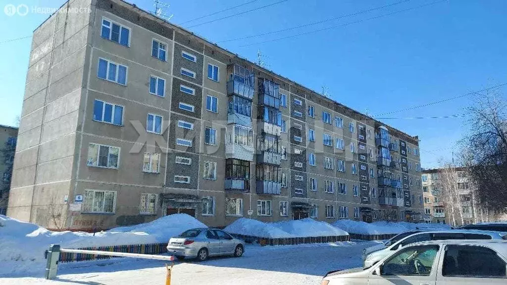 3-комнатная квартира: Бердск, Лунная улица, 6 (58.6 м) - Фото 1