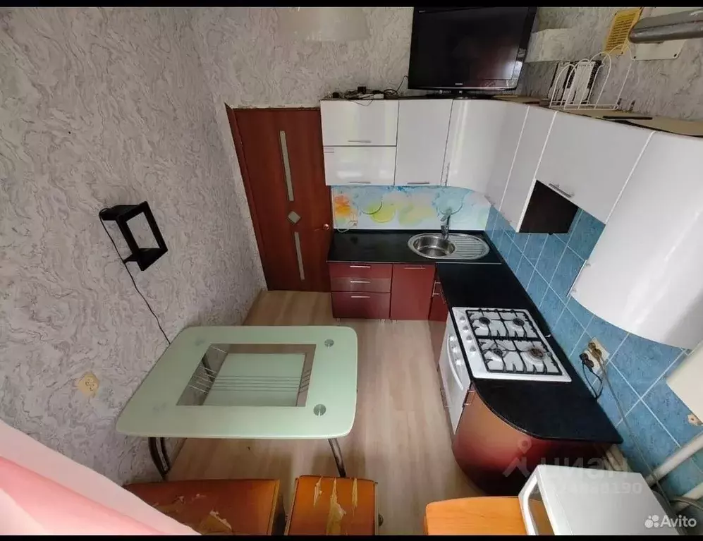 3-к кв. Пермский край, Губахинский муниципальный округ, Углеуральский ... - Фото 1