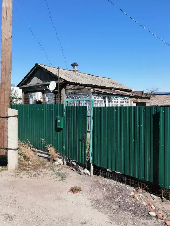 Дом в Волгоградская область, Суровикино Чирская ул., 45 (36 м) - Фото 1