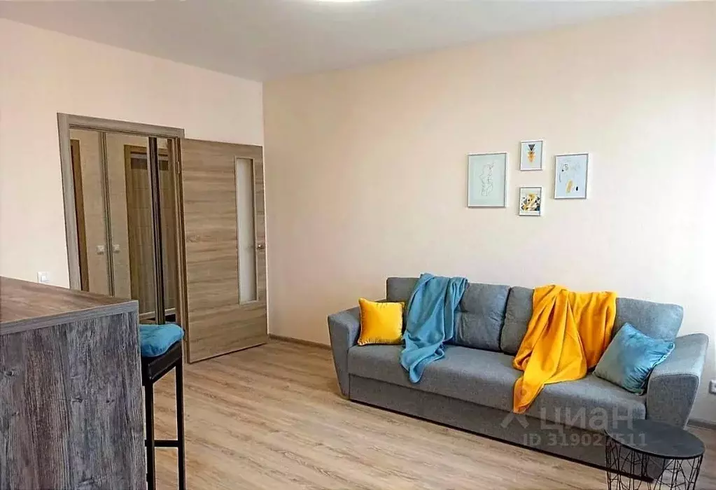 Студия Воронежская область, Воронеж ул. 9 Января, 68/2к4 (28.3 м) - Фото 1