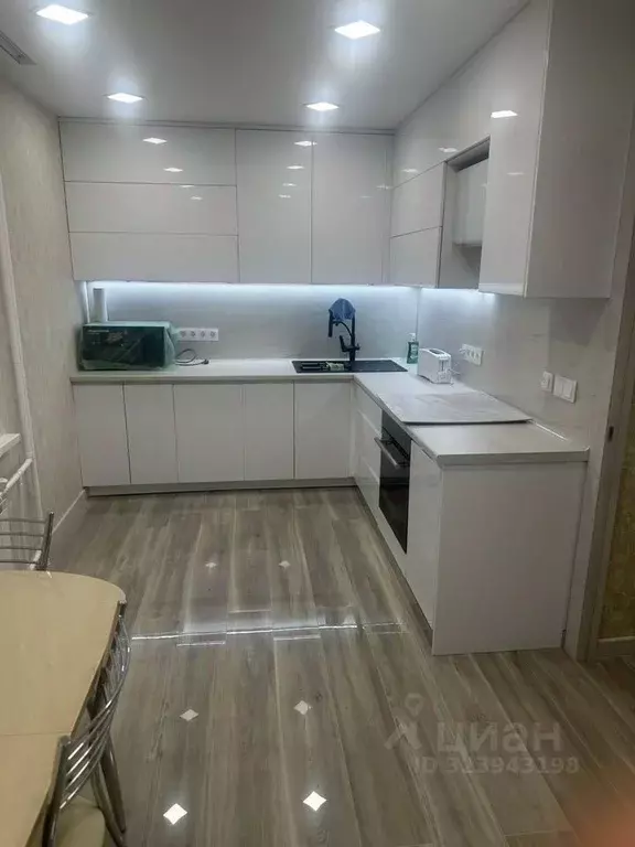 3-к кв. Самарская область, Самара Ново-Садовая ул., 224б (80.0 м) - Фото 1